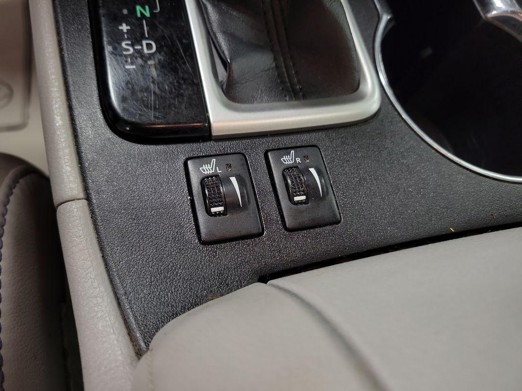 used 2017 Toyota Highlander car, priced at $16,995