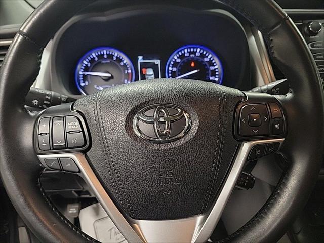 used 2019 Toyota Highlander car, priced at $27,995