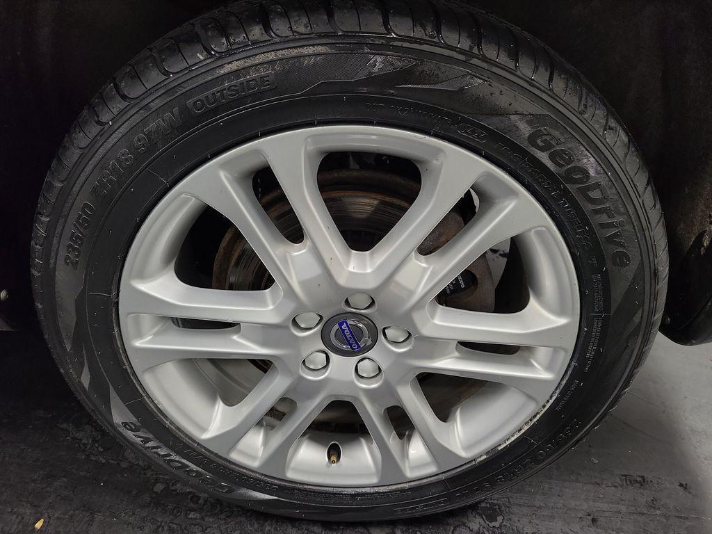 used 2016 Volvo XC70 car, priced at $12,500