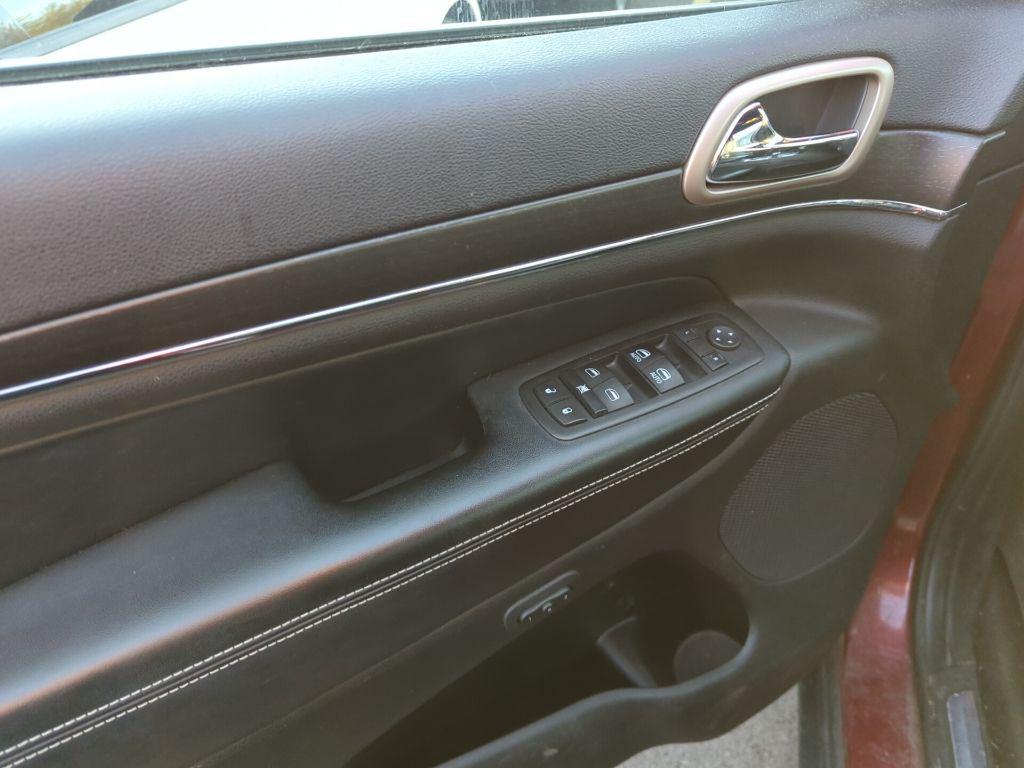 used 2015 Jeep Grand Cherokee car, priced at $12,995