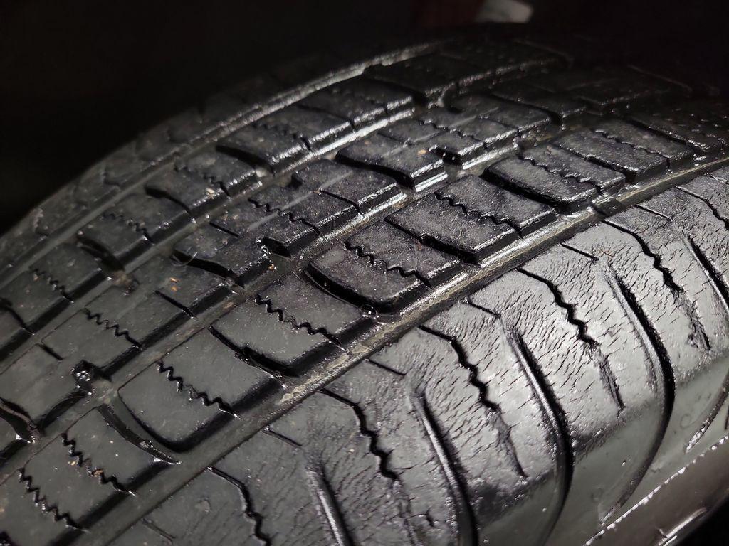 used 2018 Chevrolet Cruze car, priced at $10,500