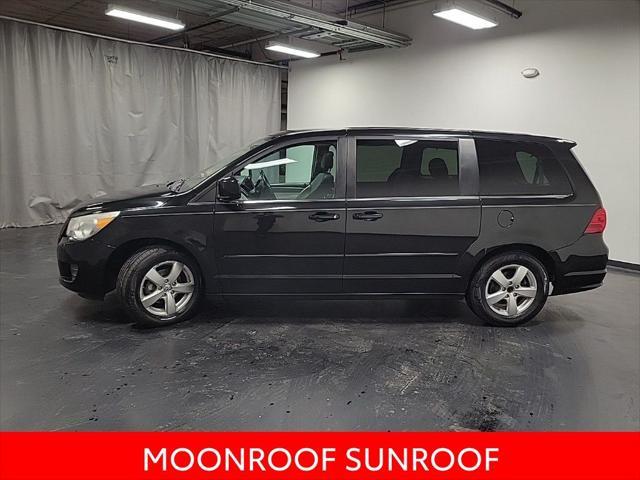 used 2010 Volkswagen Routan car, priced at $5,994