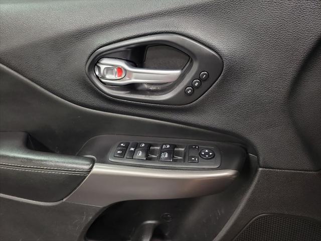 used 2020 Jeep Cherokee car, priced at $13,995