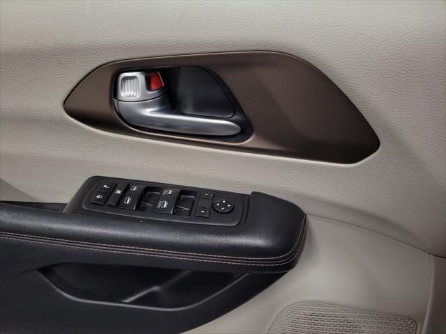 used 2018 Chrysler Pacifica car, priced at $14,994