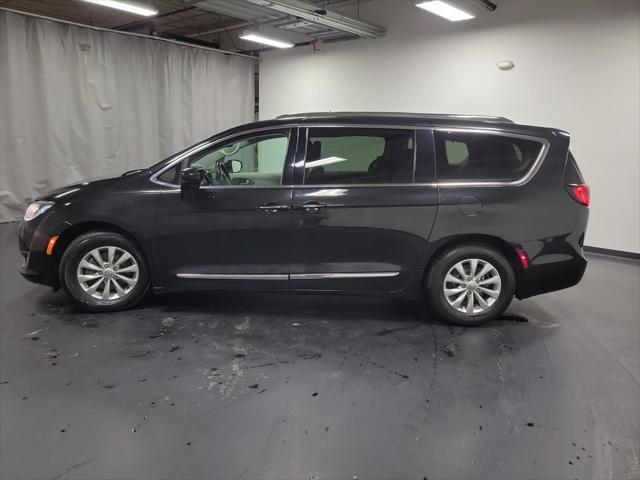 used 2018 Chrysler Pacifica car, priced at $14,994