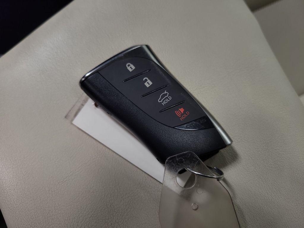 used 2022 Lexus ES 350 car, priced at $21,995