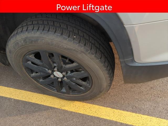 used 2018 GMC Acadia car, priced at $19,995