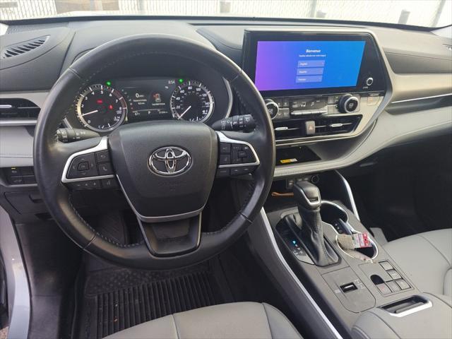 used 2023 Toyota Highlander car, priced at $35,995