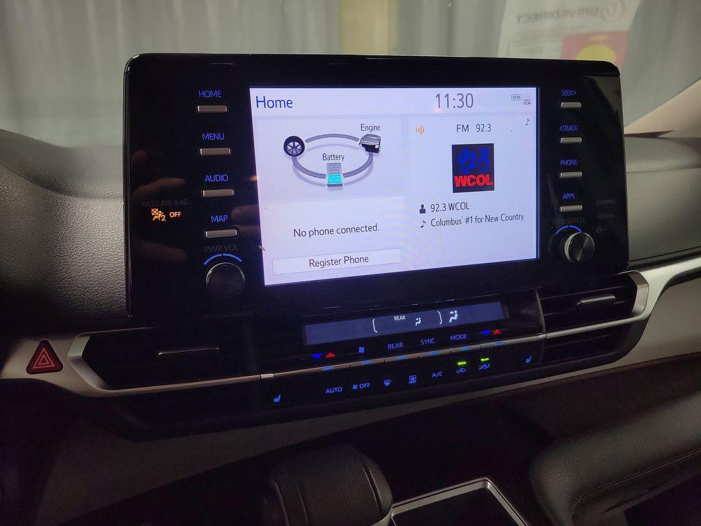 used 2023 Toyota Sienna car, priced at $30,995