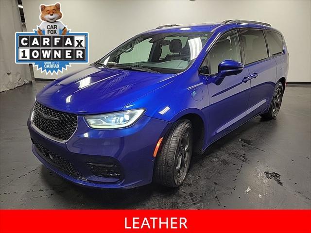 used 2021 Chrysler Pacifica Hybrid car, priced at $25,995