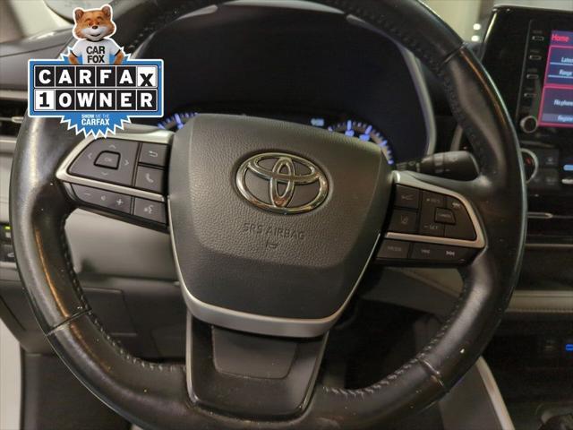 used 2022 Toyota Highlander car, priced at $27,500