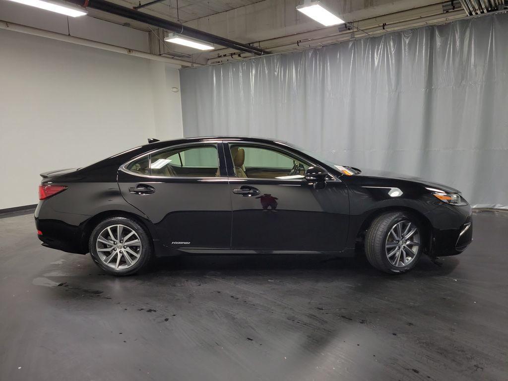 used 2016 Lexus ES 300h car, priced at $15,995