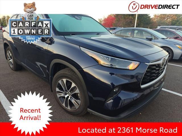 used 2022 Toyota Highlander car, priced at $34,995