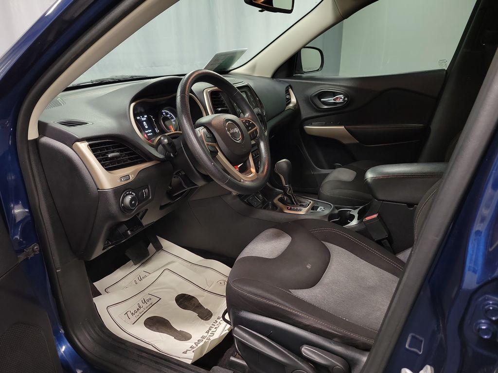 used 2018 Jeep Cherokee car, priced at $9,499