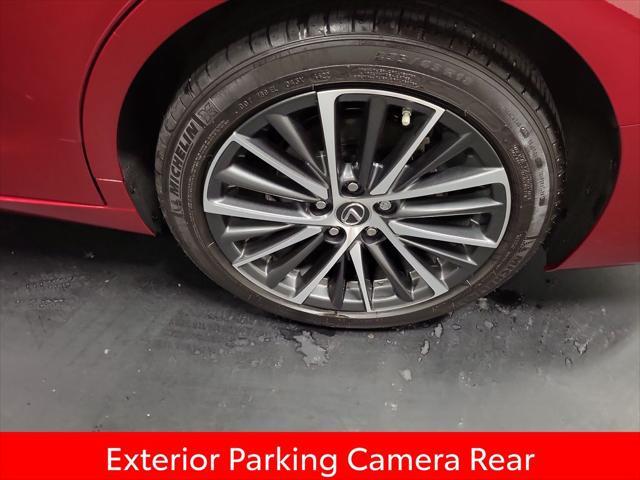 used 2023 Lexus ES 300h car, priced at $39,994