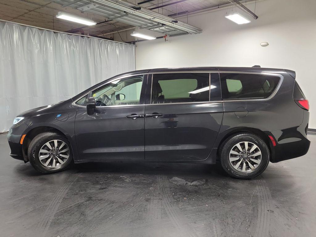 used 2022 Chrysler Pacifica Hybrid car, priced at $18,995