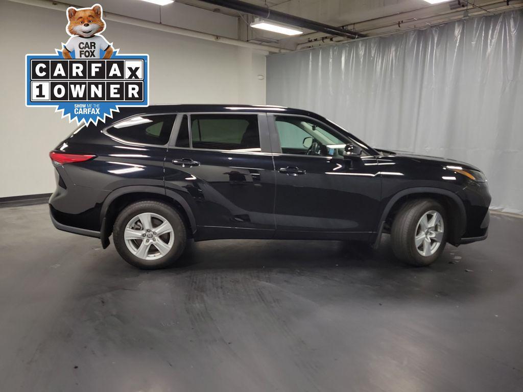 used 2023 Toyota Highlander car, priced at $31,995