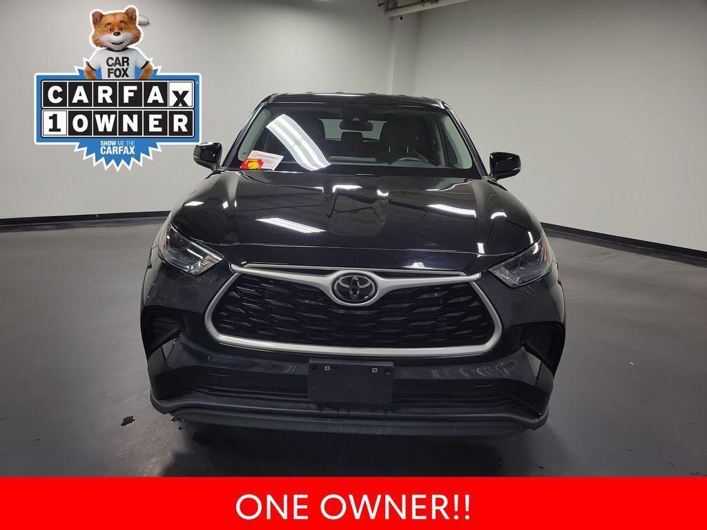 used 2023 Toyota Highlander car, priced at $31,995