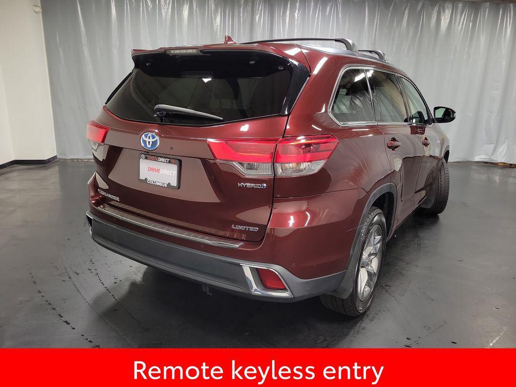 used 2019 Toyota Highlander Hybrid car, priced at $31,994