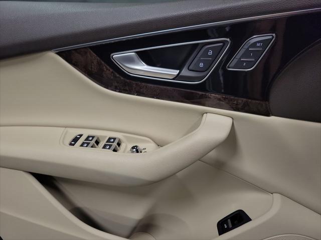 used 2019 Audi Q7 car, priced at $27,995