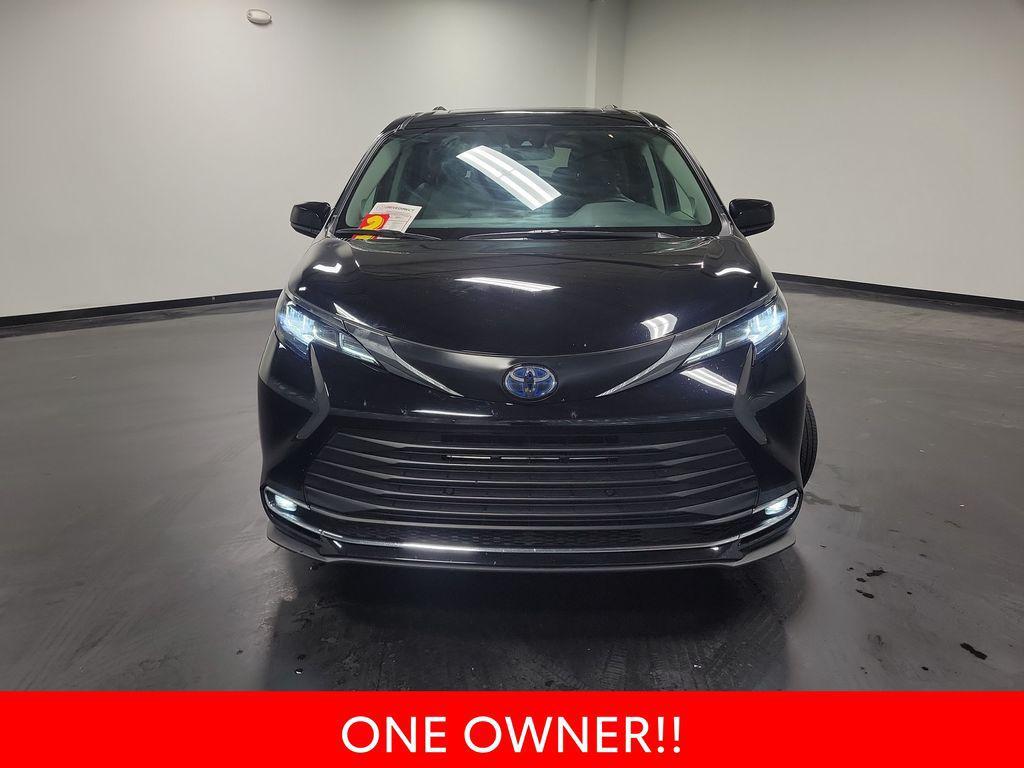 used 2023 Toyota Sienna car, priced at $35,995