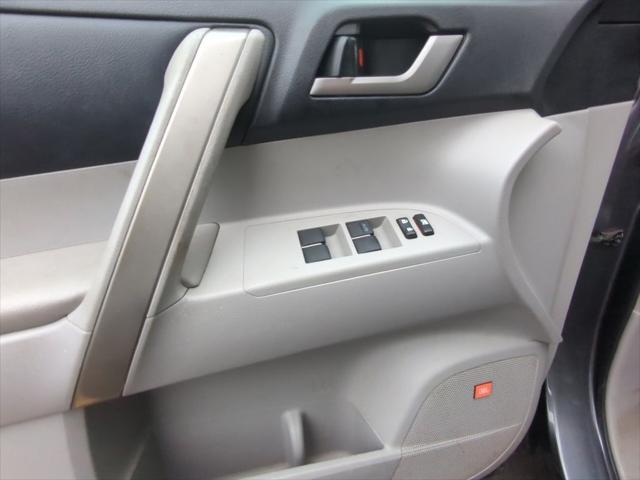 used 2012 Toyota Highlander car