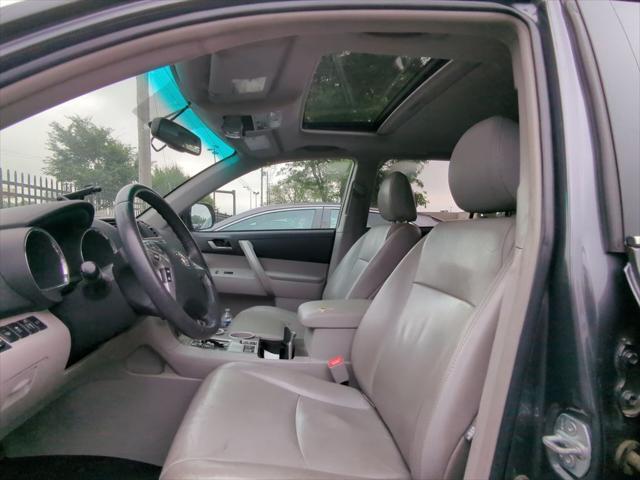 used 2012 Toyota Highlander car