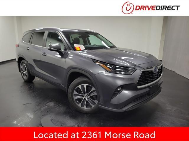 used 2023 Toyota Highlander Hybrid car, priced at $34,995