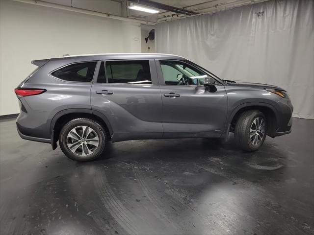 used 2023 Toyota Highlander Hybrid car, priced at $34,995