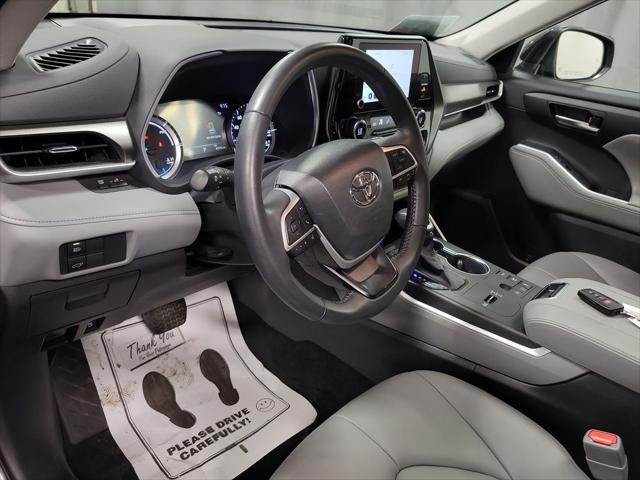 used 2023 Toyota Highlander Hybrid car, priced at $34,995