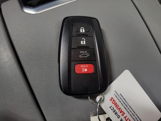 used 2023 Toyota Highlander Hybrid car, priced at $34,995