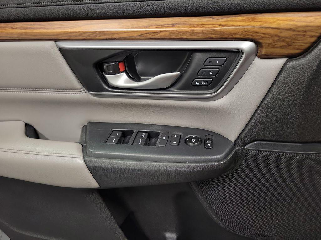 used 2017 Honda CR-V car, priced at $15,995