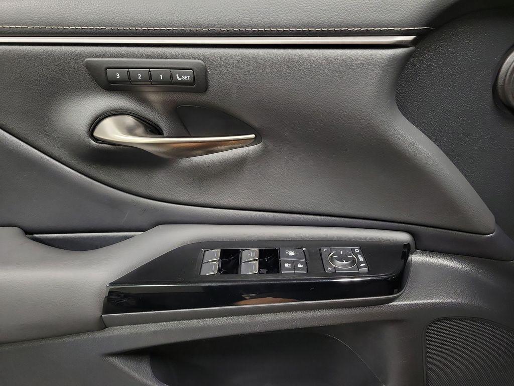 used 2023 Lexus ES 350 car, priced at $21,995