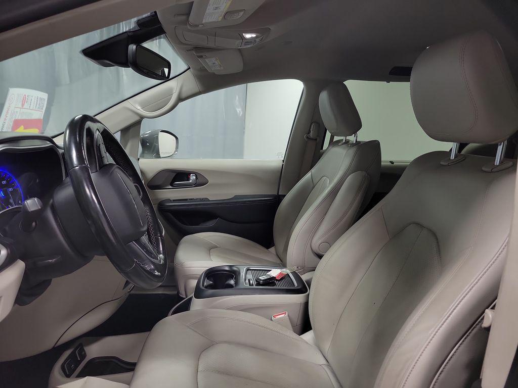 used 2021 Chrysler Pacifica car, priced at $18,500