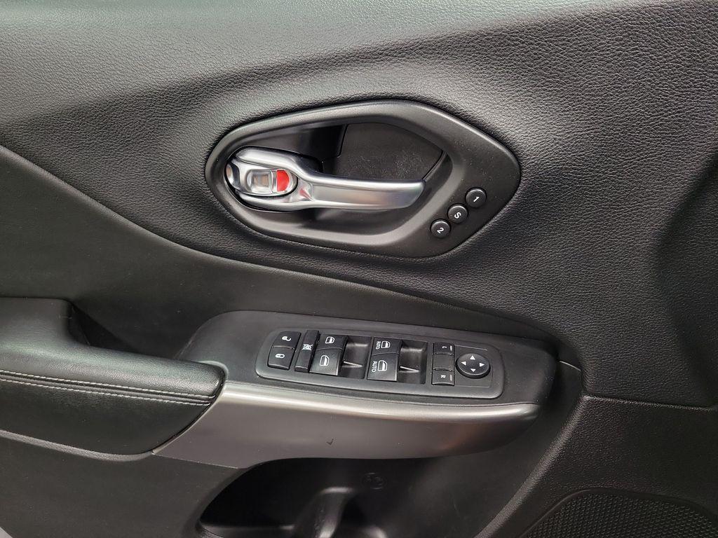 used 2020 Jeep Cherokee car, priced at $17,500