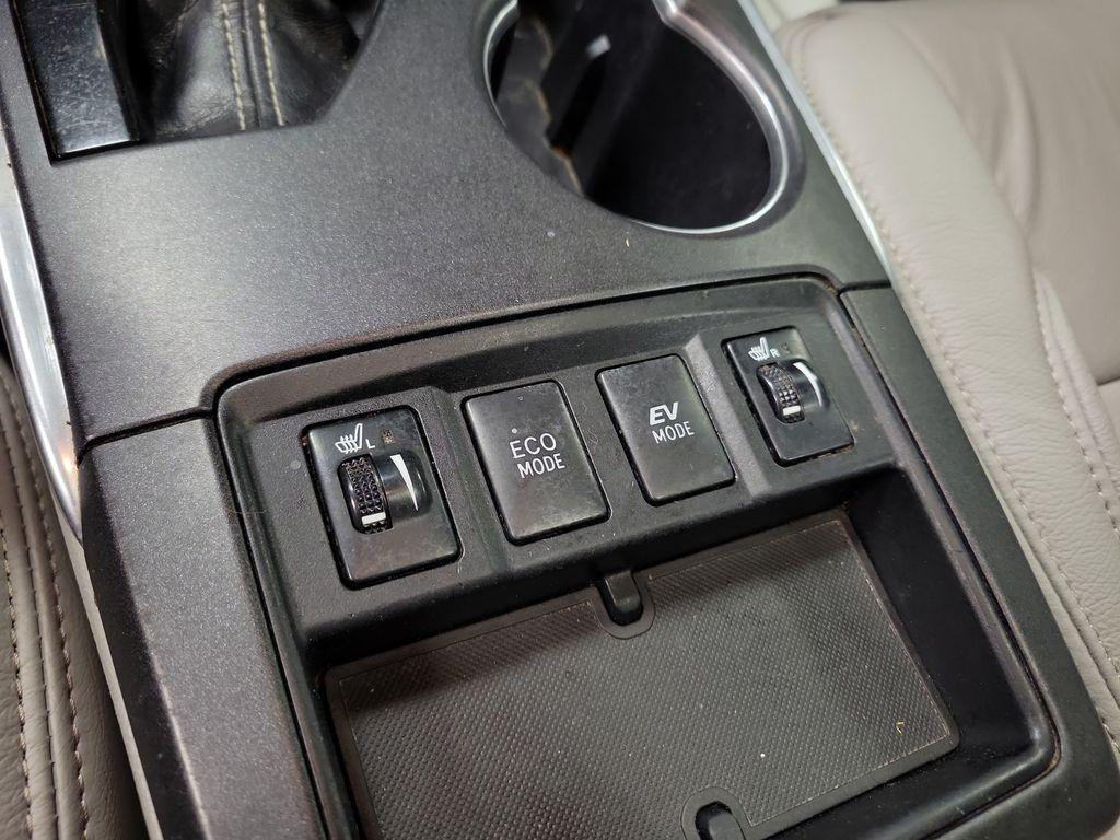 used 2015 Toyota Camry Hybrid car, priced at $8,995