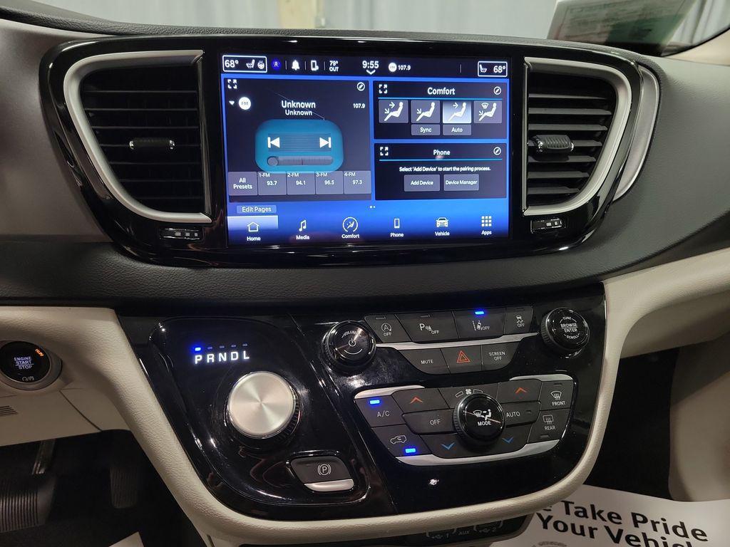 used 2024 Chrysler Pacifica car, priced at $26,995