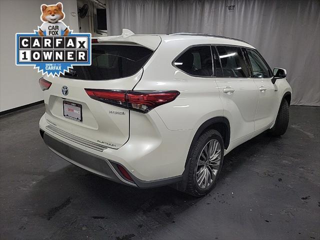 used 2021 Toyota Highlander Hybrid car, priced at $32,500