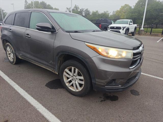 used 2015 Toyota Highlander car, priced at $14,995