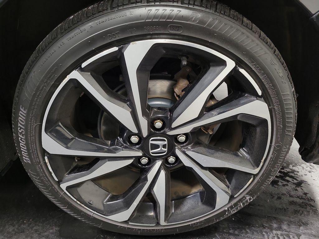 used 2019 Honda Civic Si car, priced at $17,995