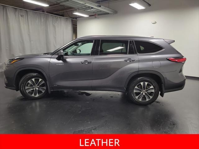 used 2021 Toyota Highlander Hybrid car, priced at $34,995