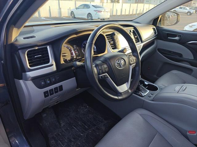 used 2015 Toyota Highlander car