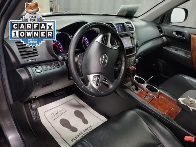 used 2013 Toyota Highlander car, priced at $9,995