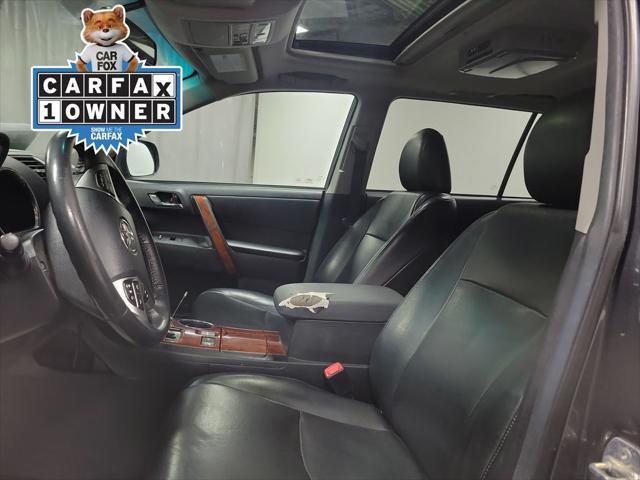 used 2013 Toyota Highlander car, priced at $9,995