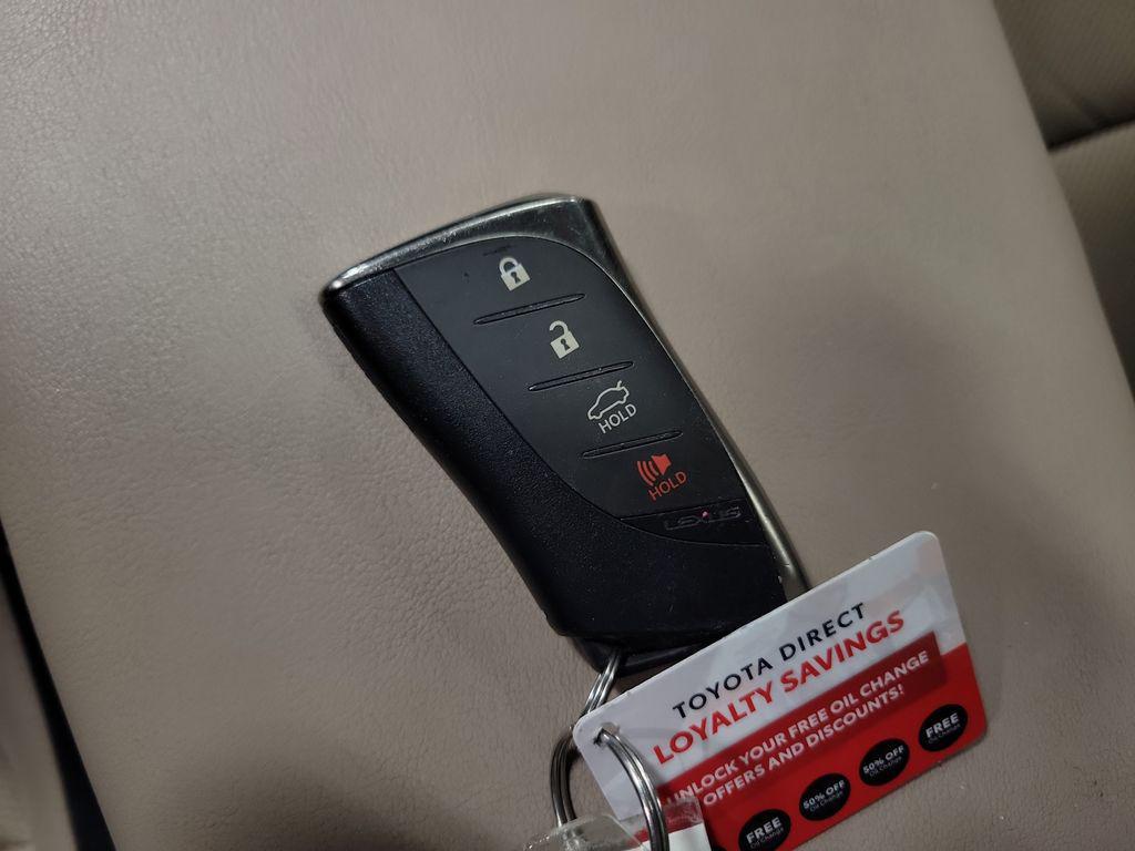 used 2019 Lexus ES 300h car, priced at $19,995