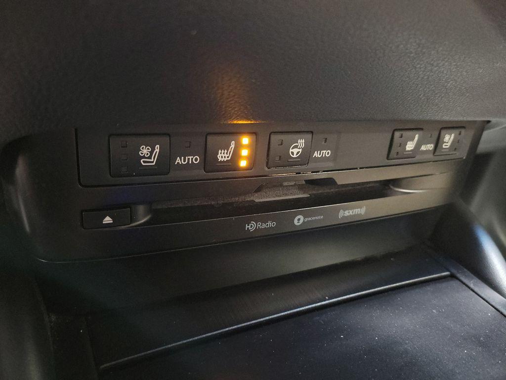 used 2019 Lexus ES 300h car, priced at $19,995