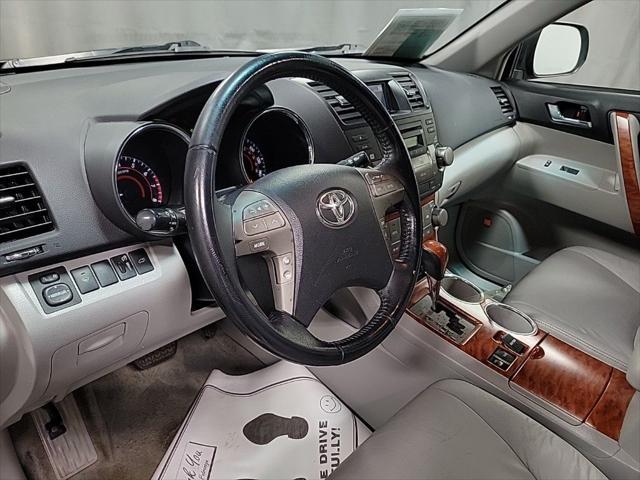 used 2009 Toyota Highlander car, priced at $7,995