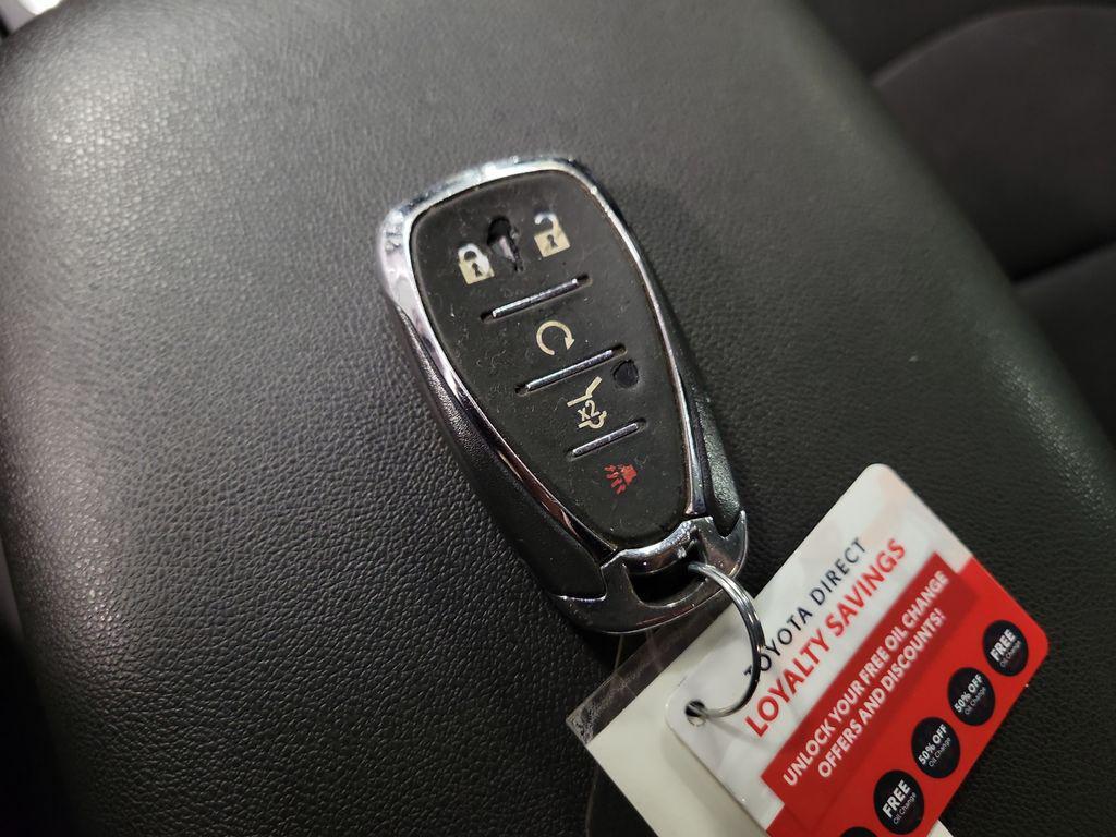 used 2020 Chevrolet Equinox car, priced at $10,995