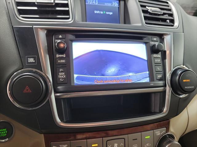 used 2013 Toyota Highlander car, priced at $12,995