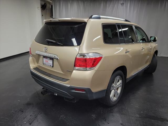 used 2013 Toyota Highlander car, priced at $12,995